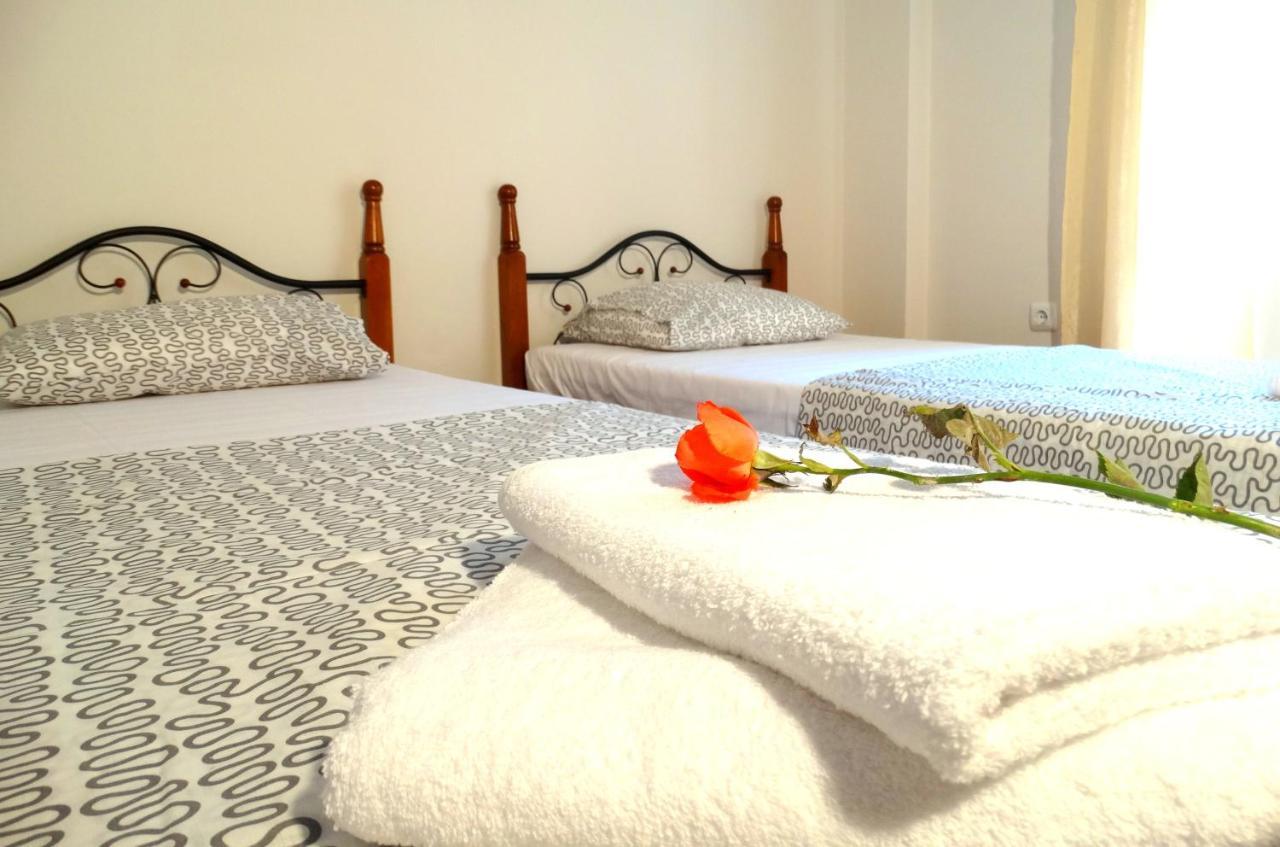 Cosy And Comfortable Apartment In The City Center Athen Exterior foto